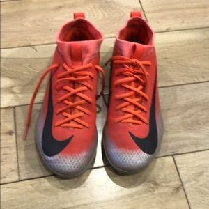 Used Nike Mercurial boys soccer shoes